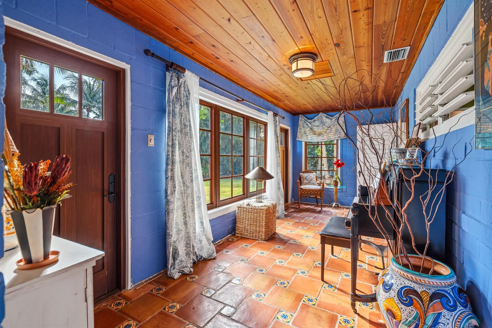334 Palm Trail