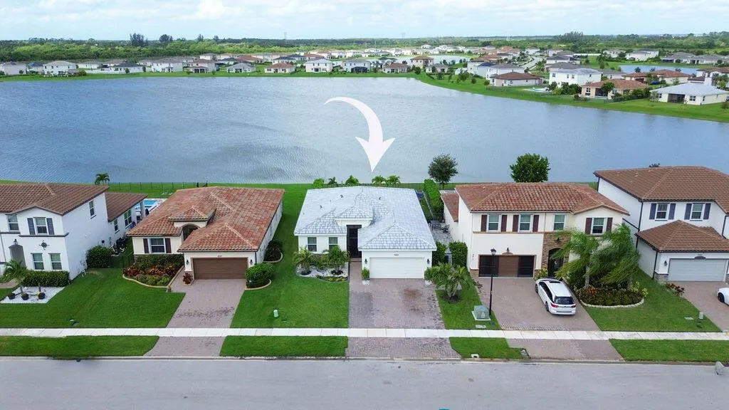 8405 NW Greenbank Circle