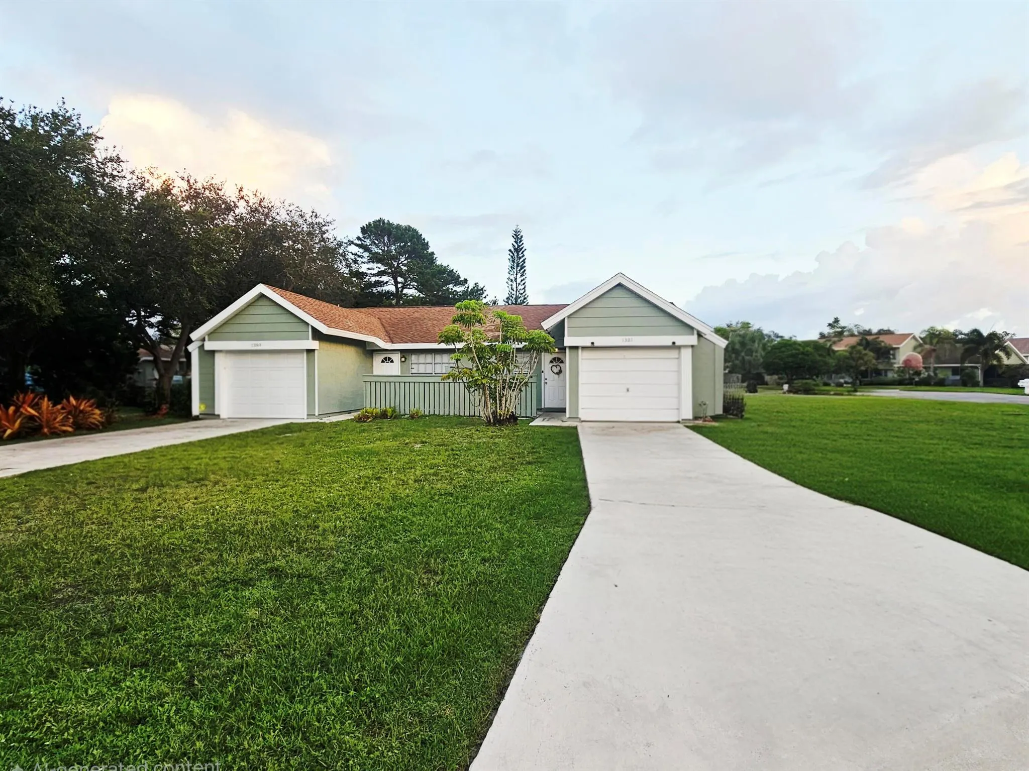 1321 SE La Haven Court