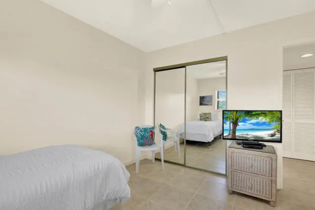 10200 S Ocean Drive, #104