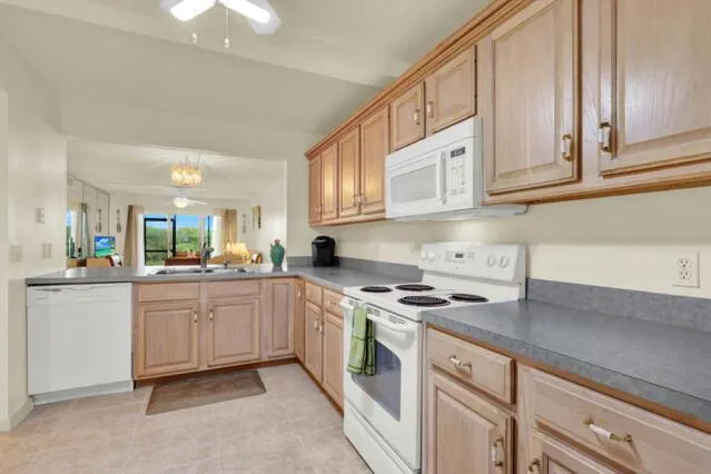 10200 S Ocean Drive, #104