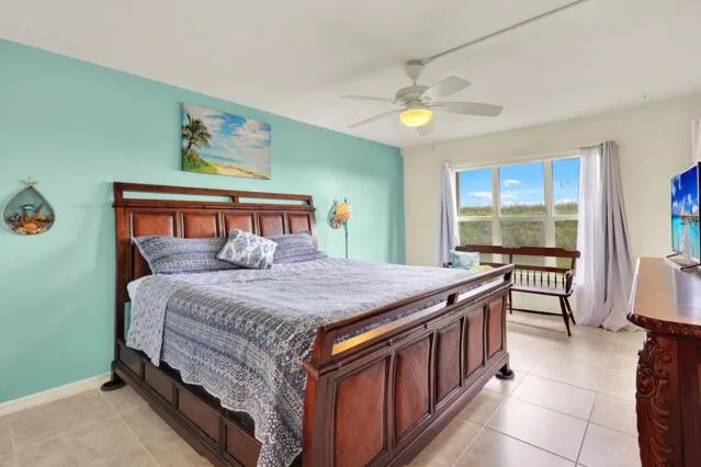 10200 S Ocean Drive, #104