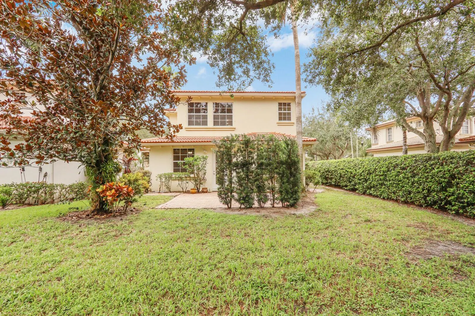 740 Duchess Court
