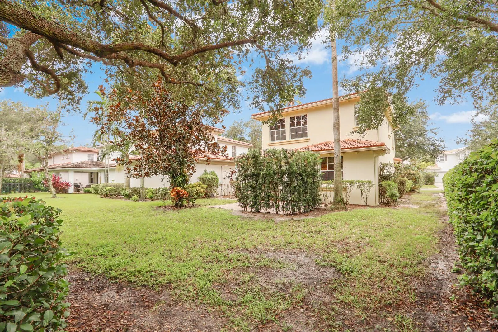 740 Duchess Court