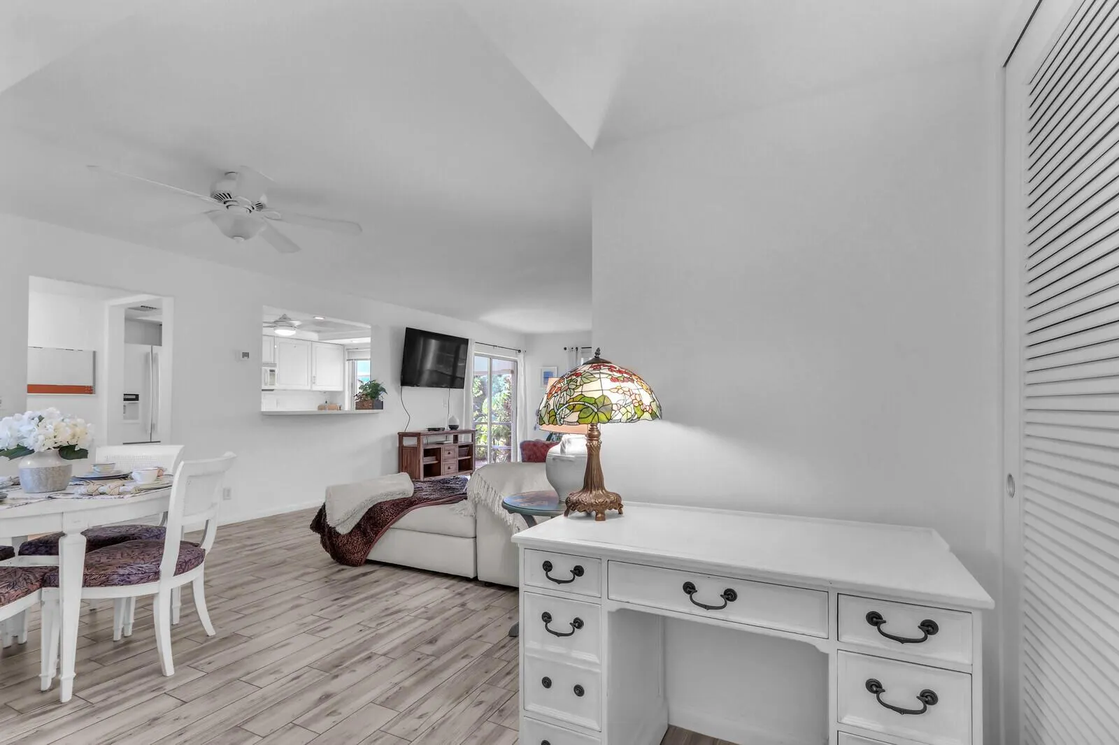 5540 Tamberlane Circle, #118