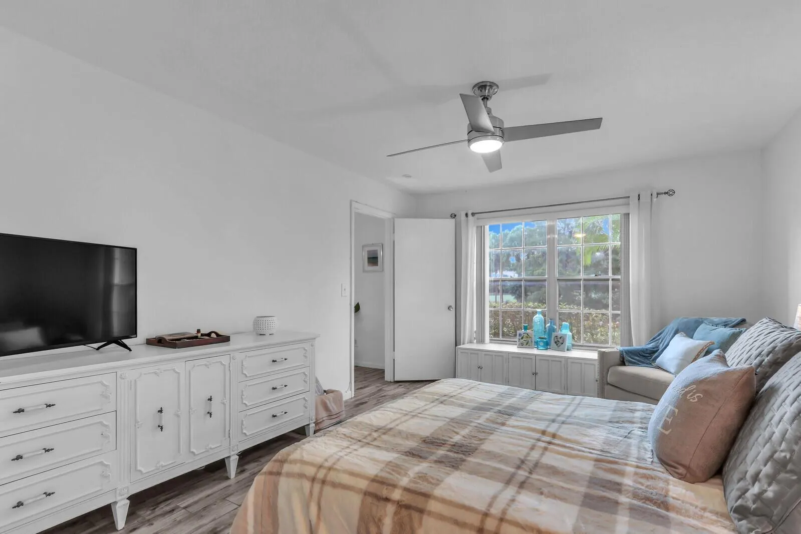 5540 Tamberlane Circle, #118