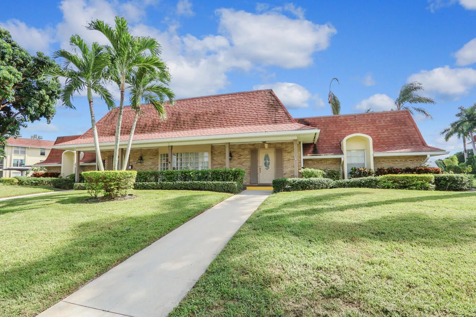 5540 Tamberlane Circle, #118