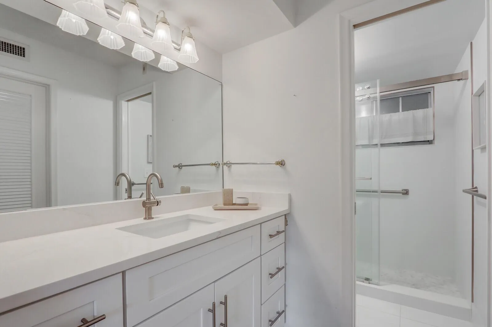 5540 Tamberlane Circle, #118