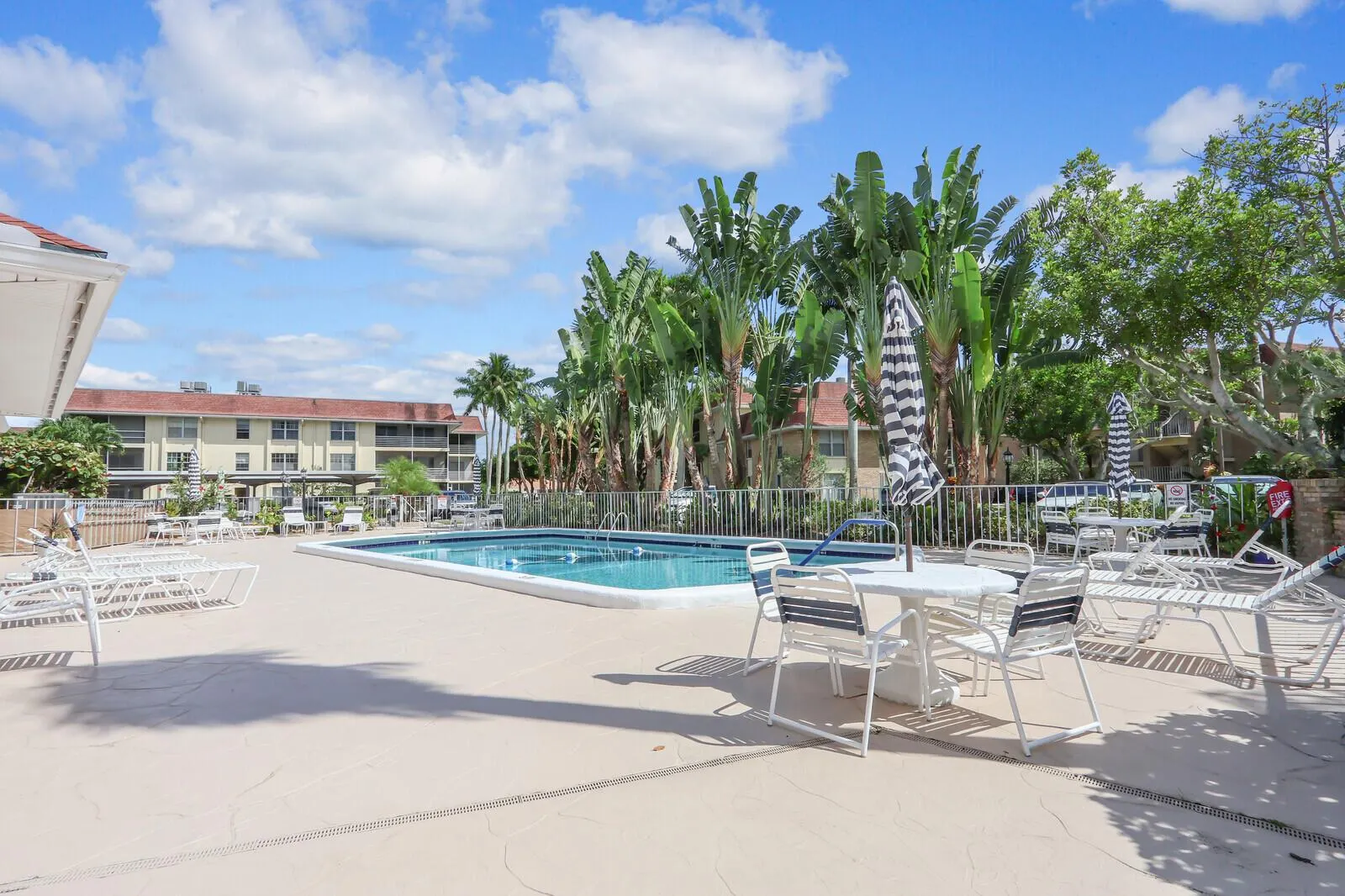 5540 Tamberlane Circle, #118