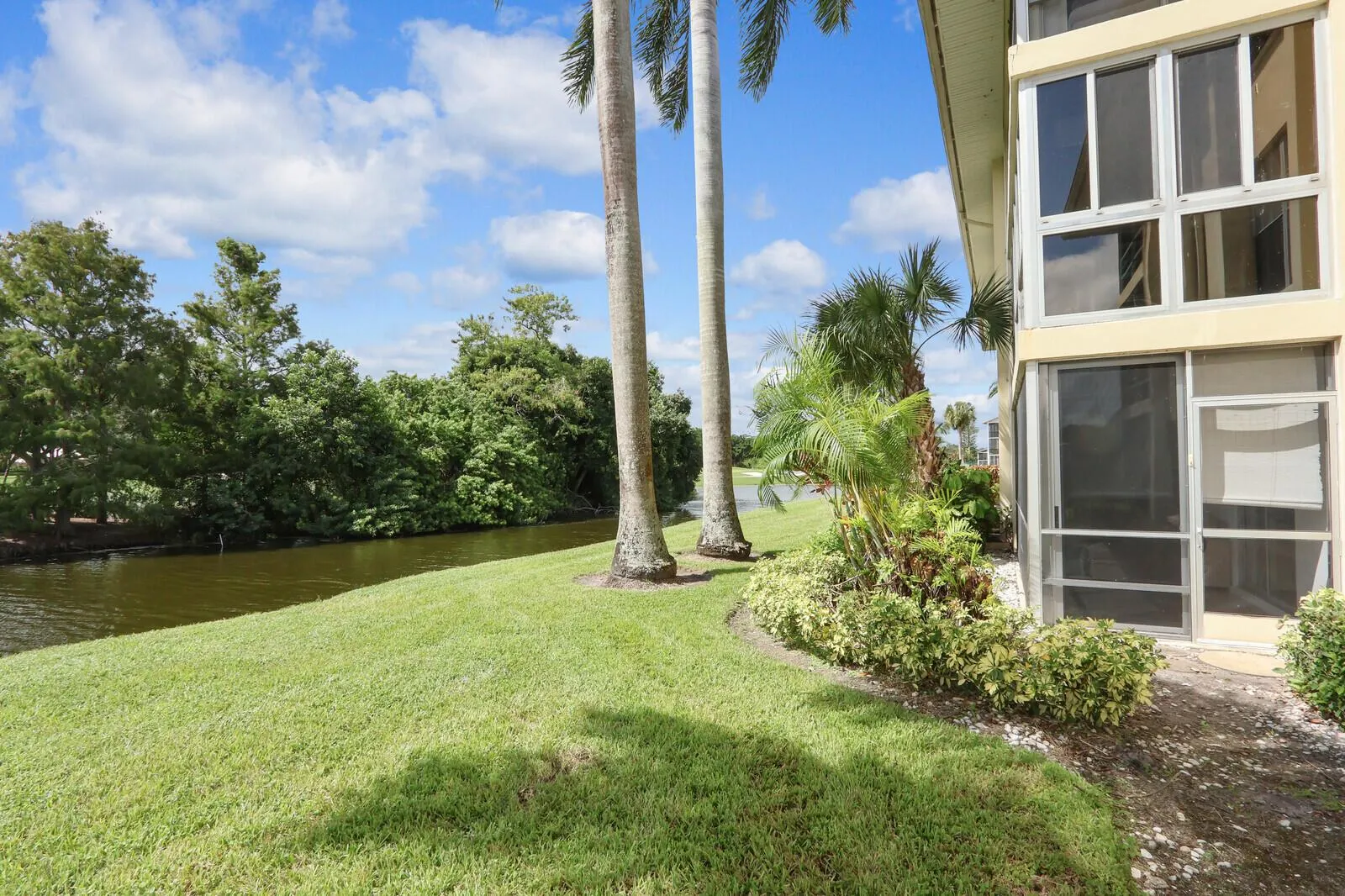 5540 Tamberlane Circle, #118