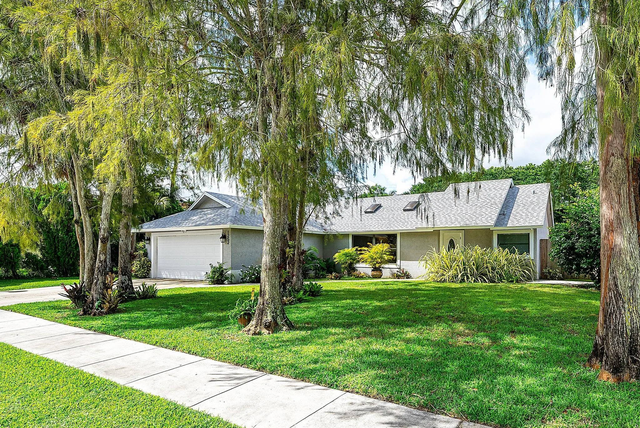 1252 Raintree Lane