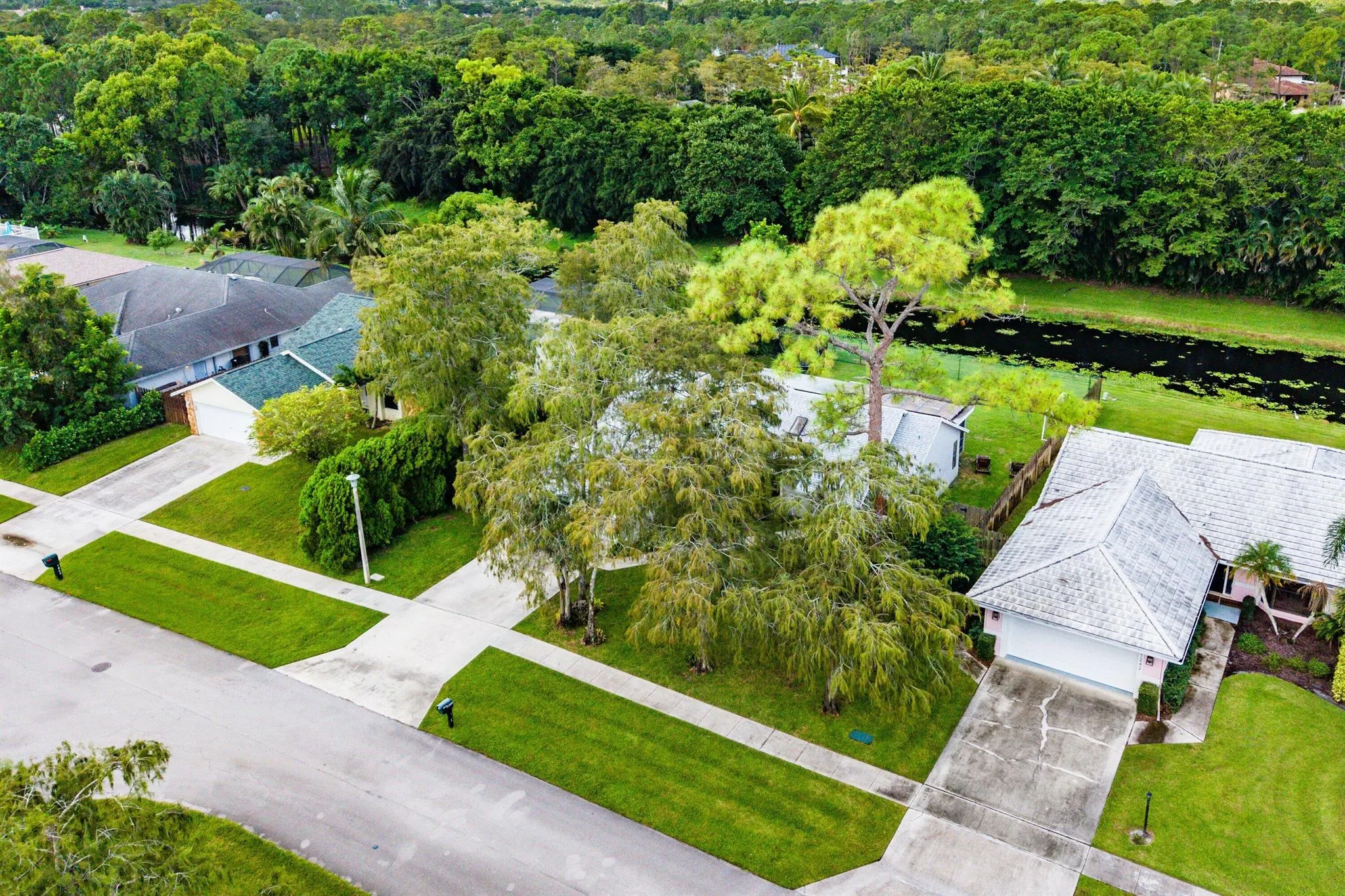 1252 Raintree Lane