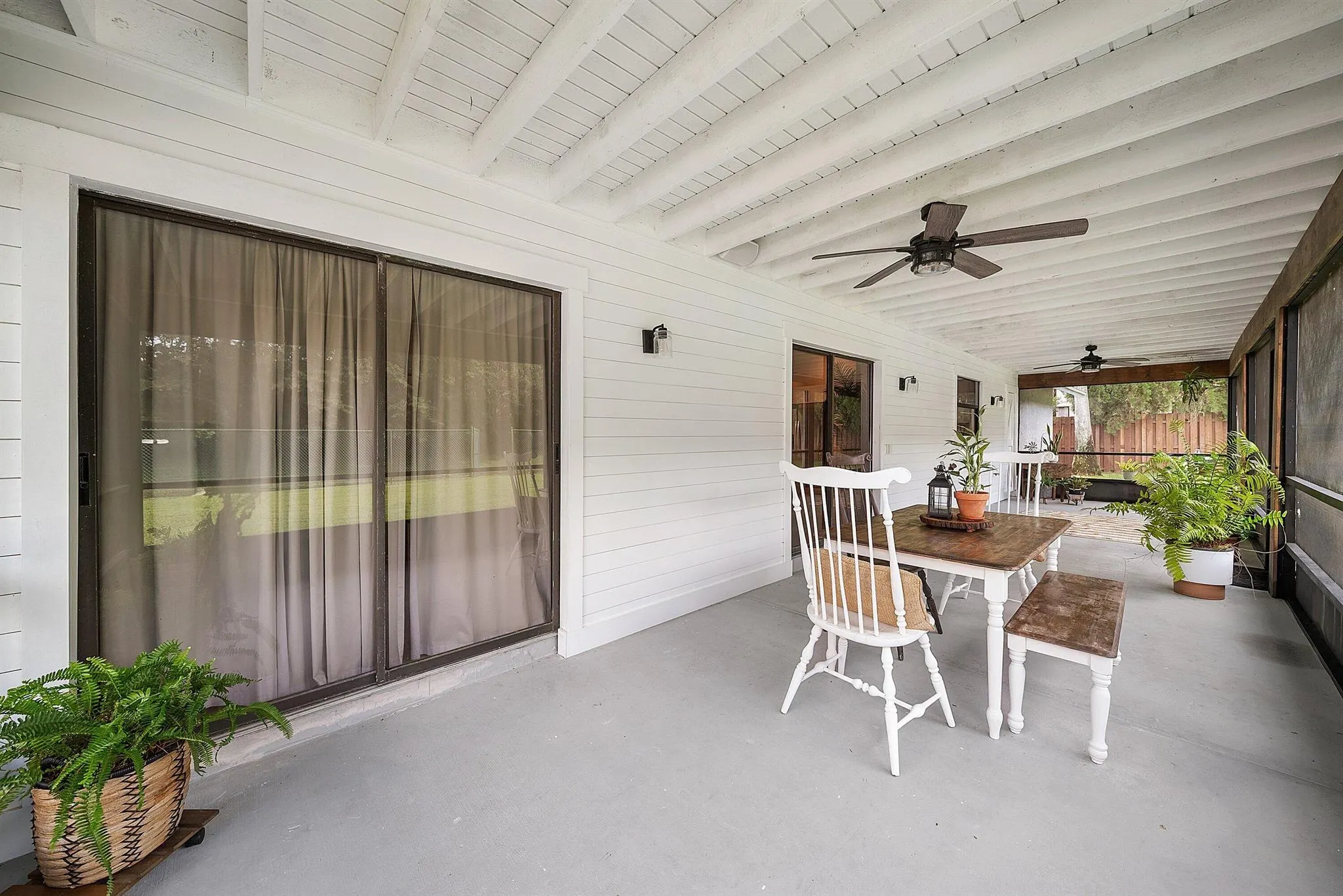 1252 Raintree Lane