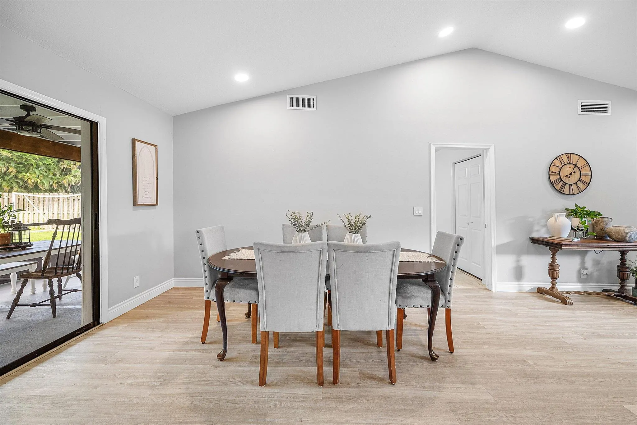 1252 Raintree Lane