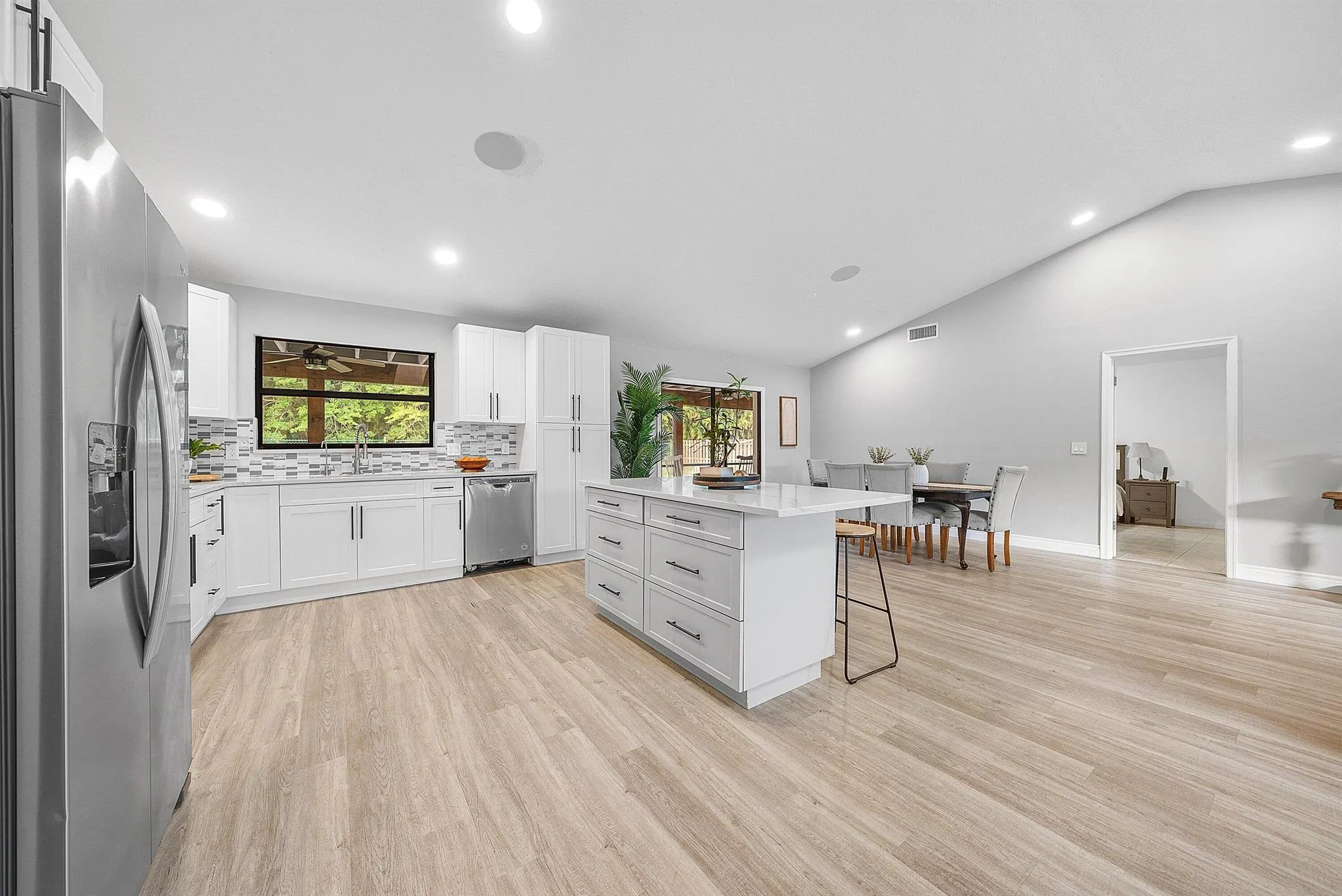 1252 Raintree Lane