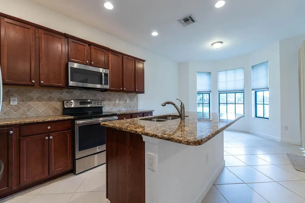 10283 Wellington Parc Drive