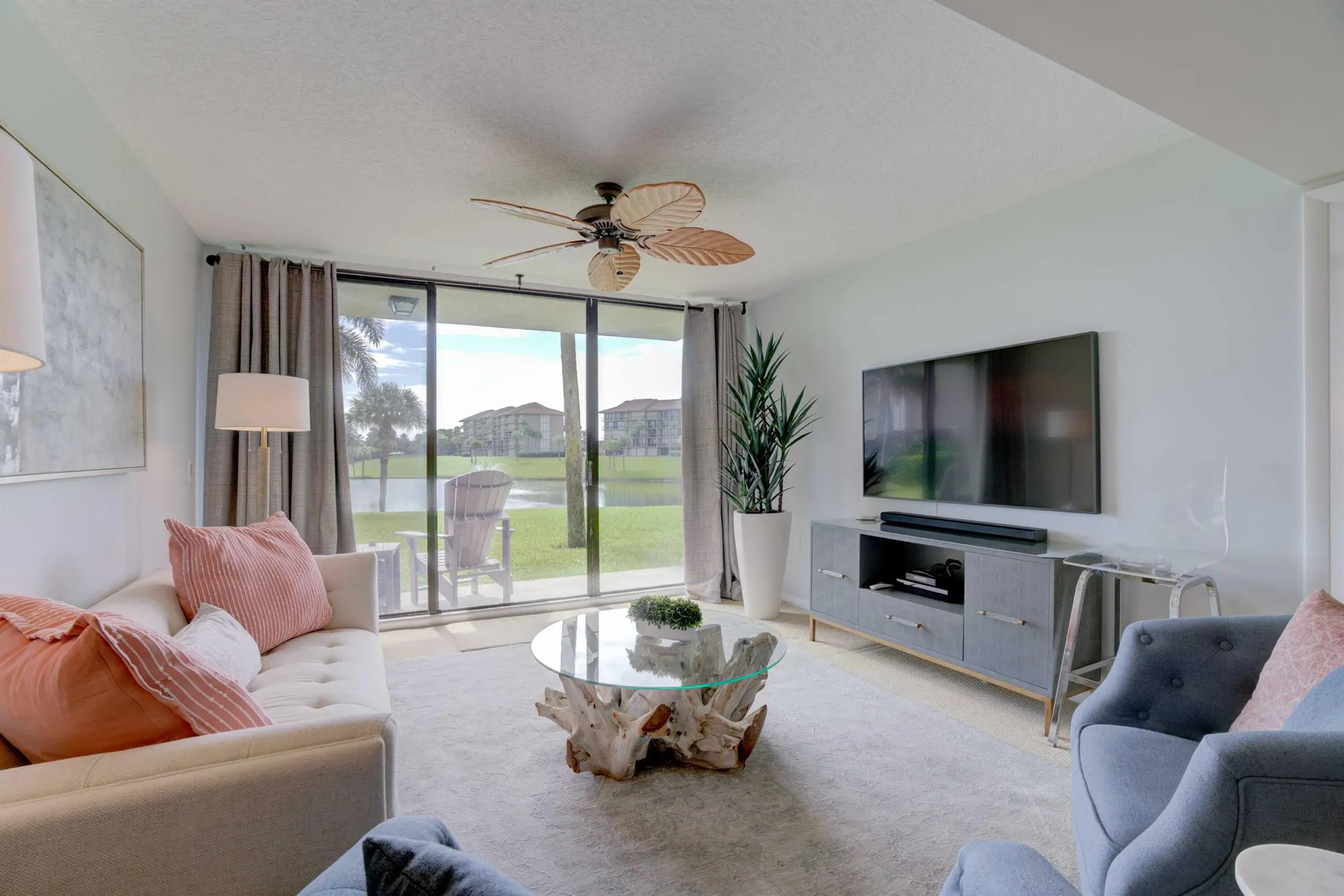 201 S Seas Drive, #102