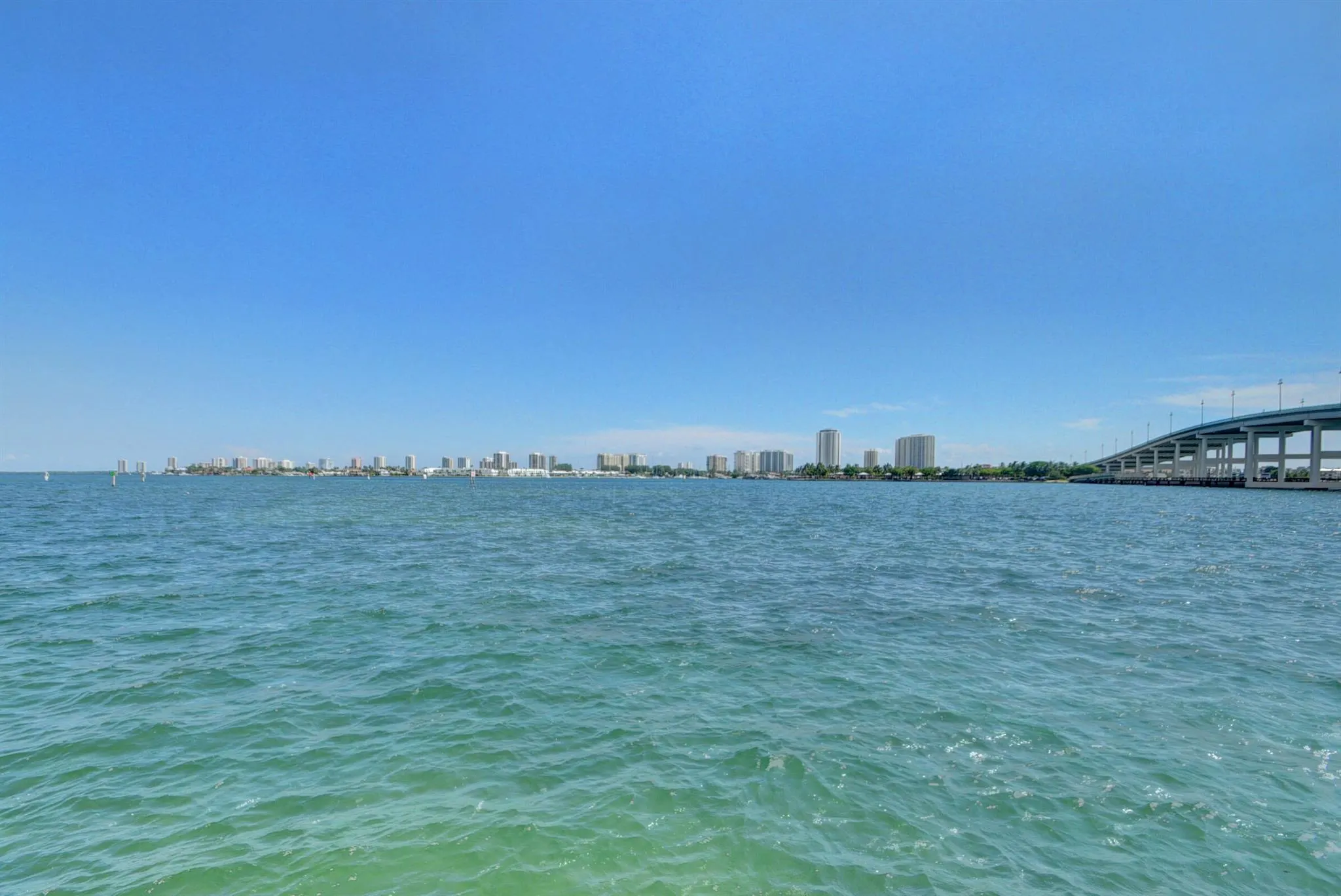 2640 Lake Shore Drive, #115