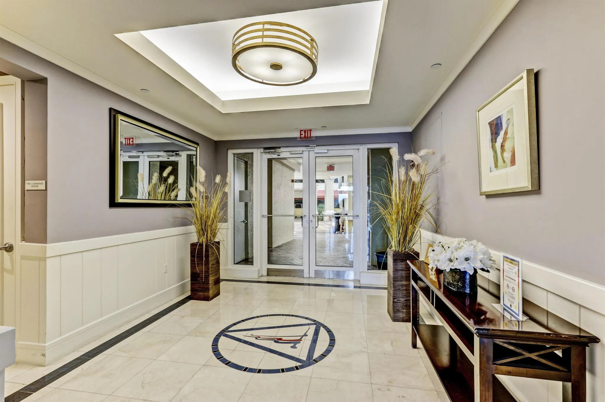 2640 Lake Shore Drive, #115