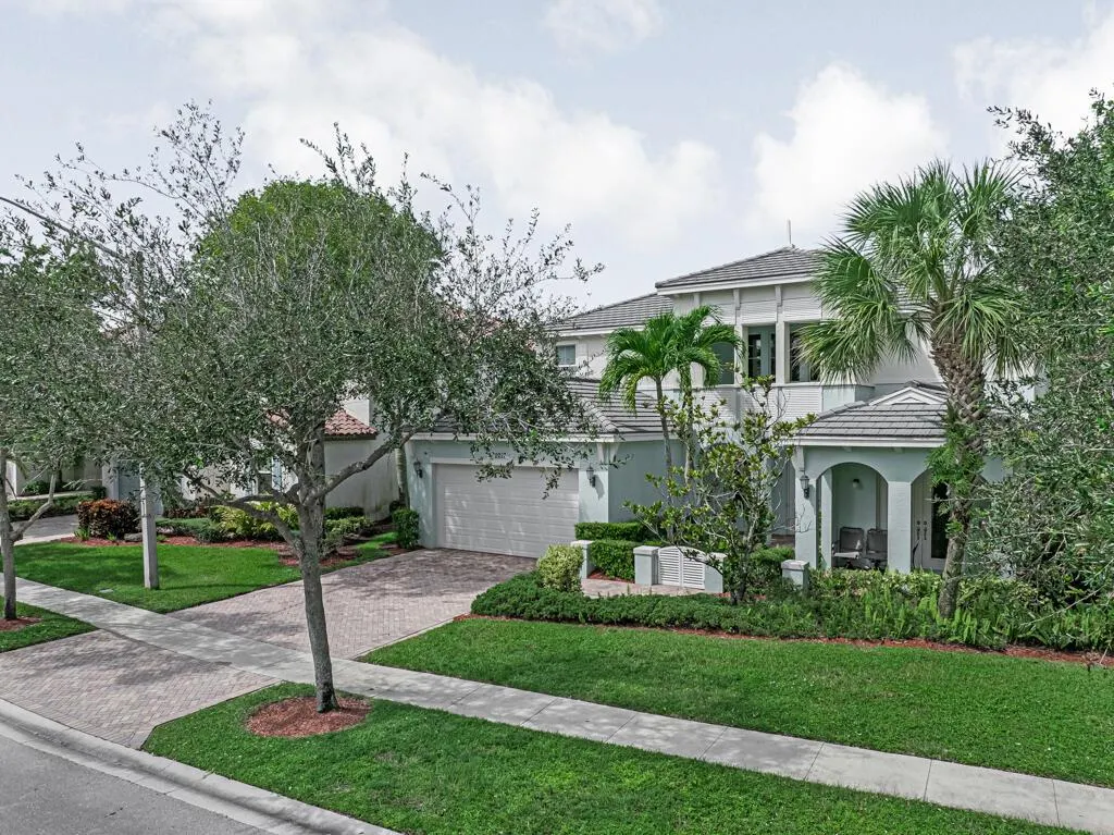 2217 Merriweather Way
