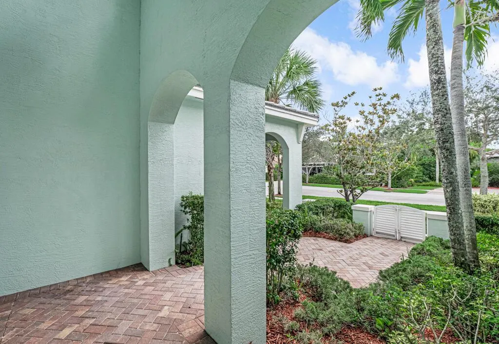 2217 Merriweather Way
