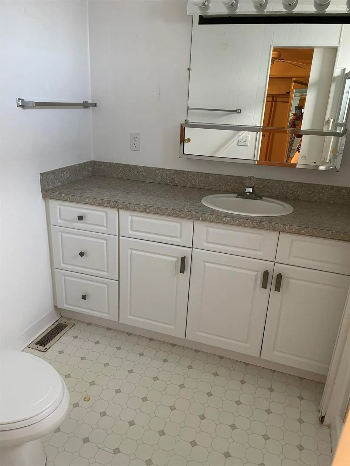 3500 S Kanner Highway, #135