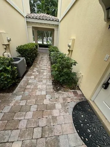 500 Capistrano Drive