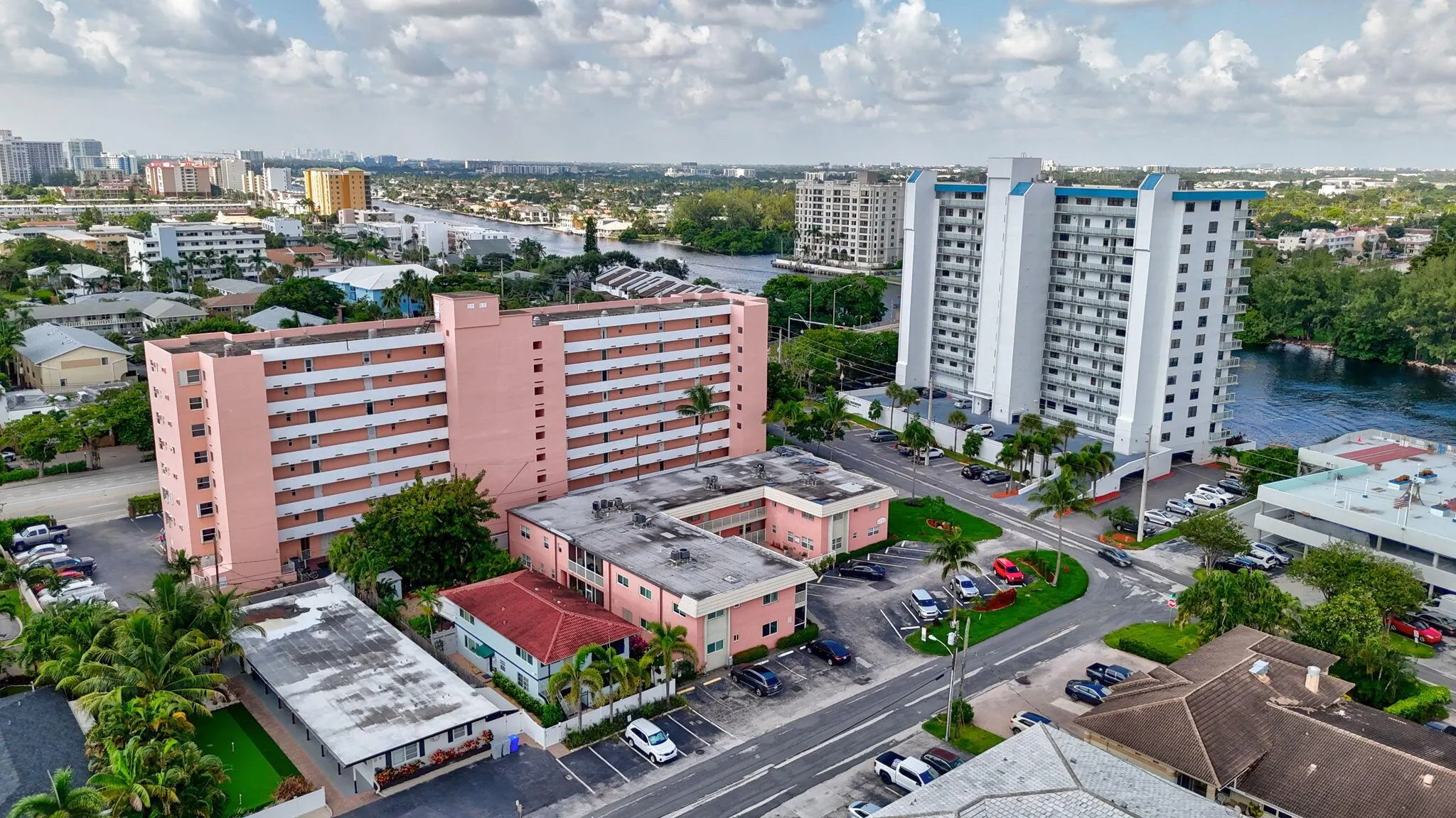 1450 N Riverside Drive, #103