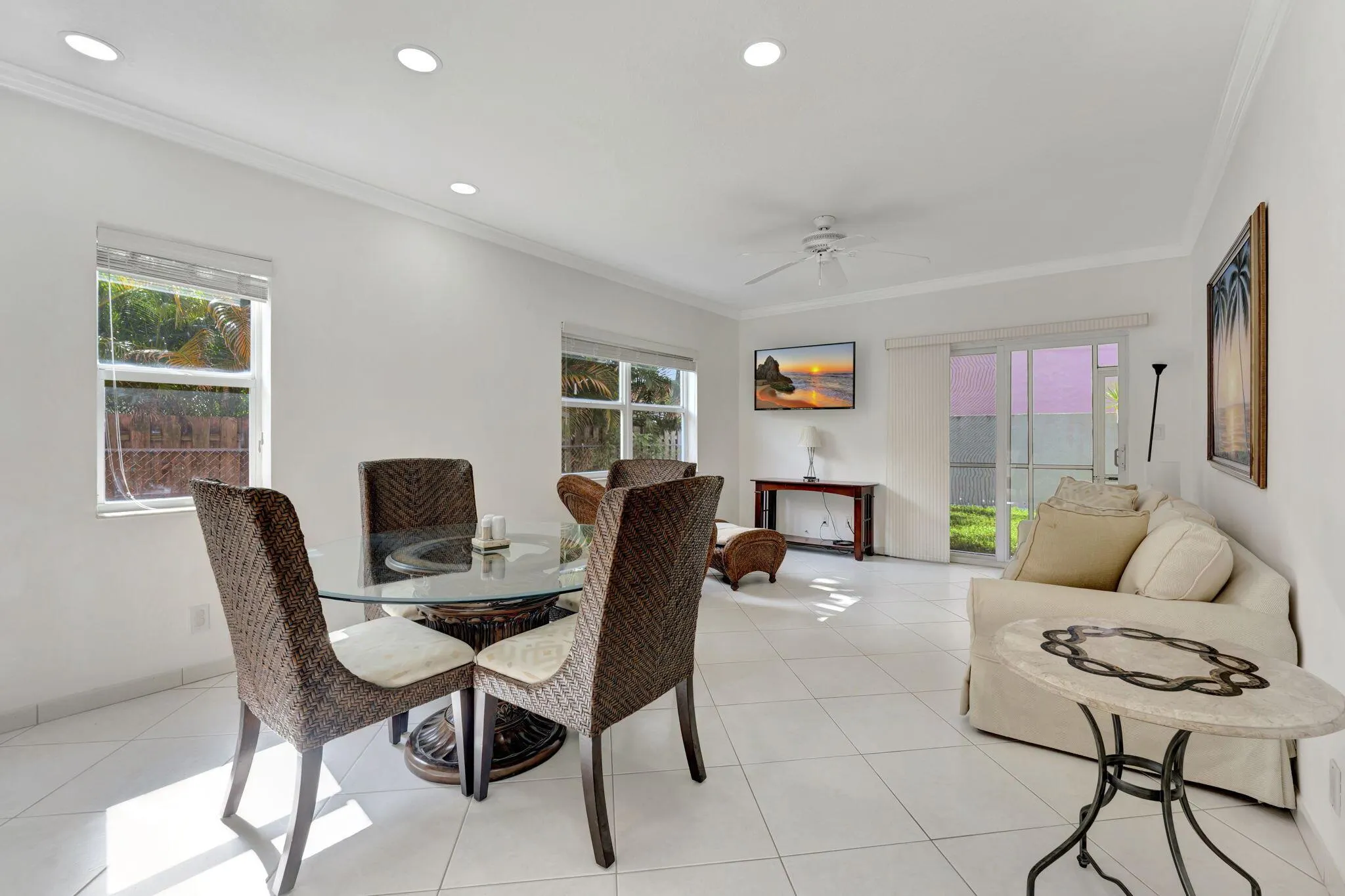 1450 N Riverside Drive, #103