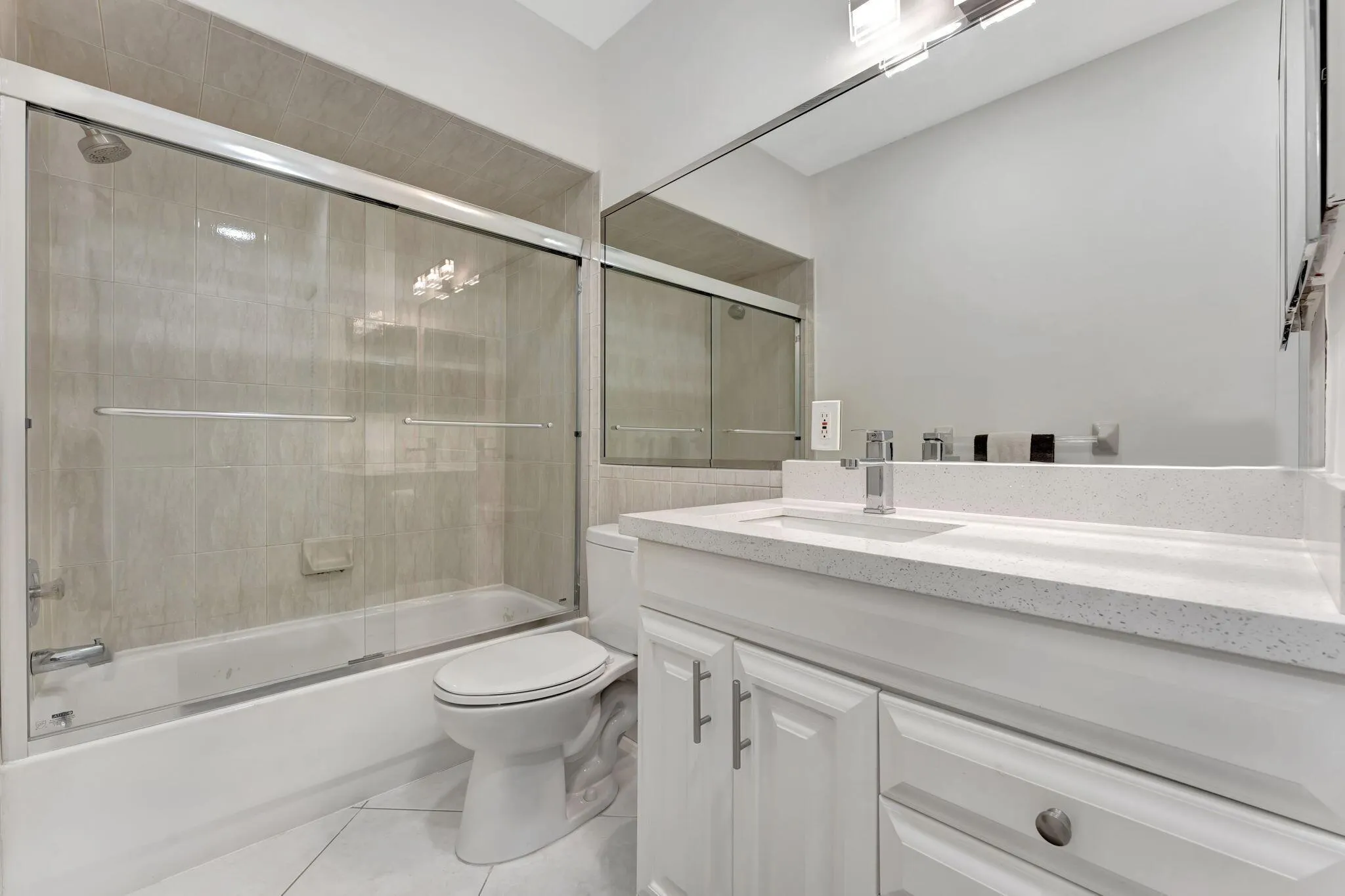 1450 N Riverside Drive, #103