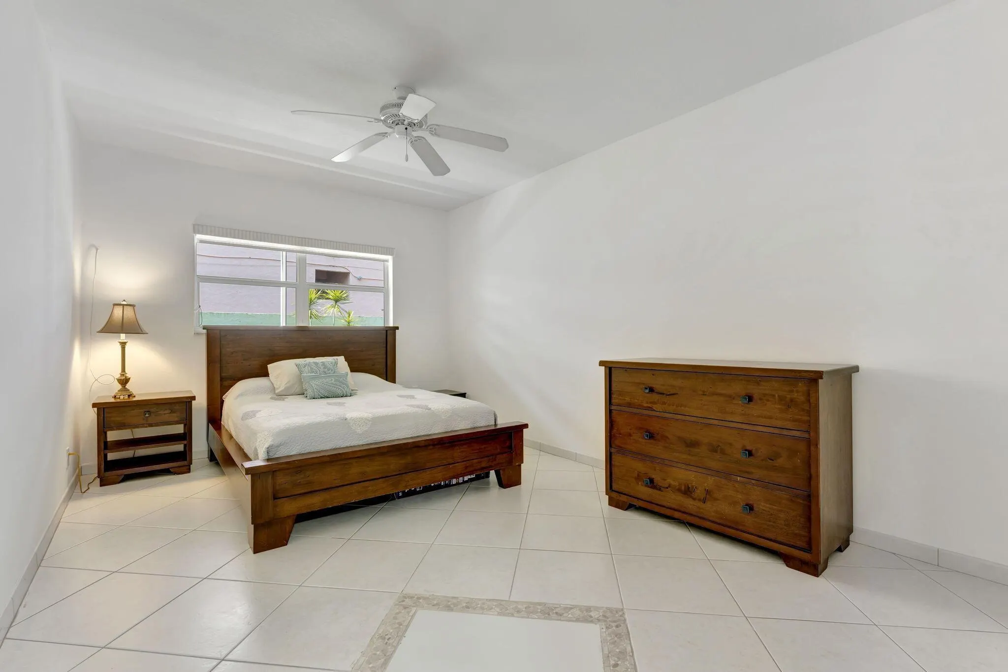 1450 N Riverside Drive, #103