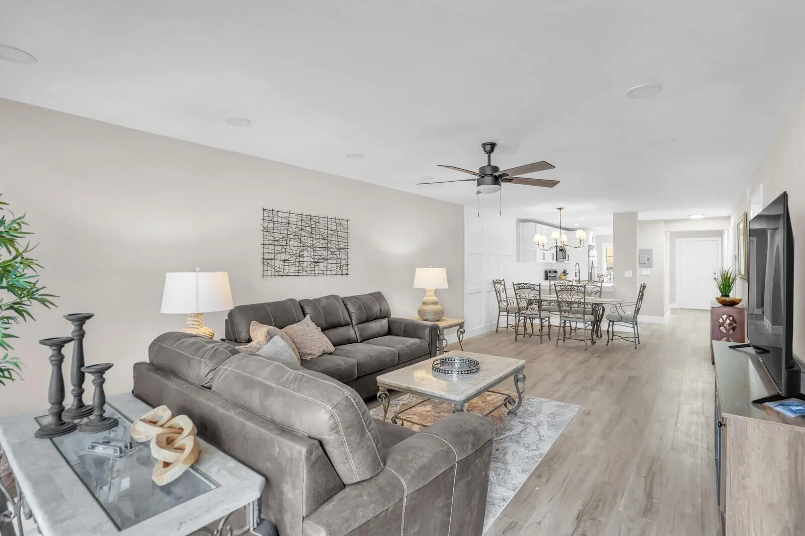 13719 Via Aurora Way, #A