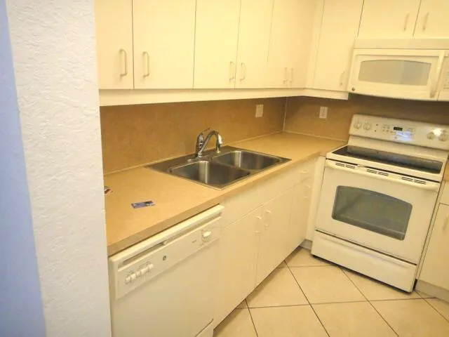 2914 Hope Valley Street, #2110