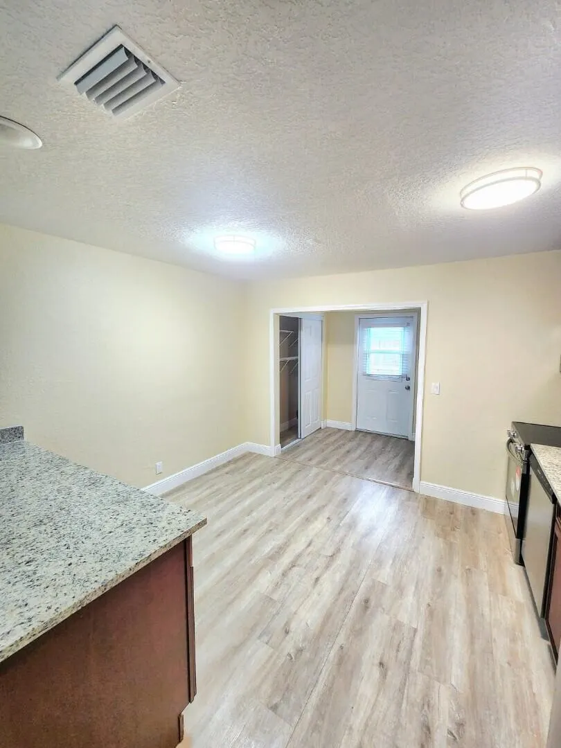 4875 Orlando Avenue, #B