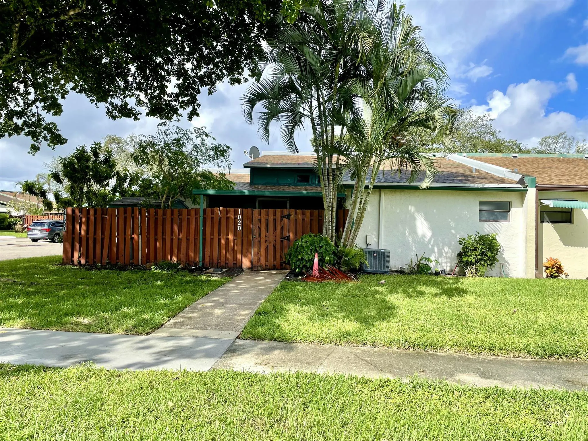 1020 Manor Drive, #1-C