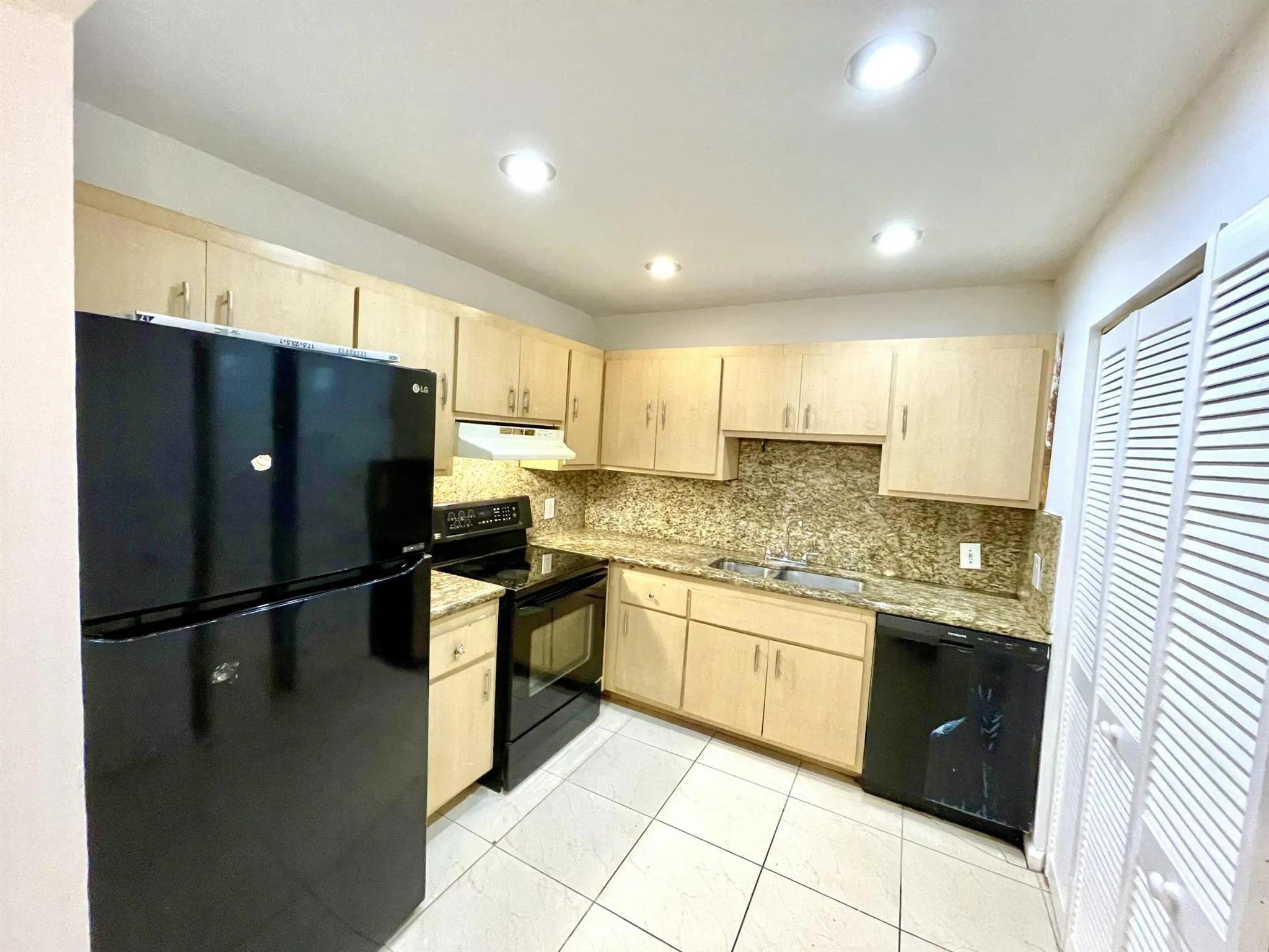 1020 Manor Drive, #1-C