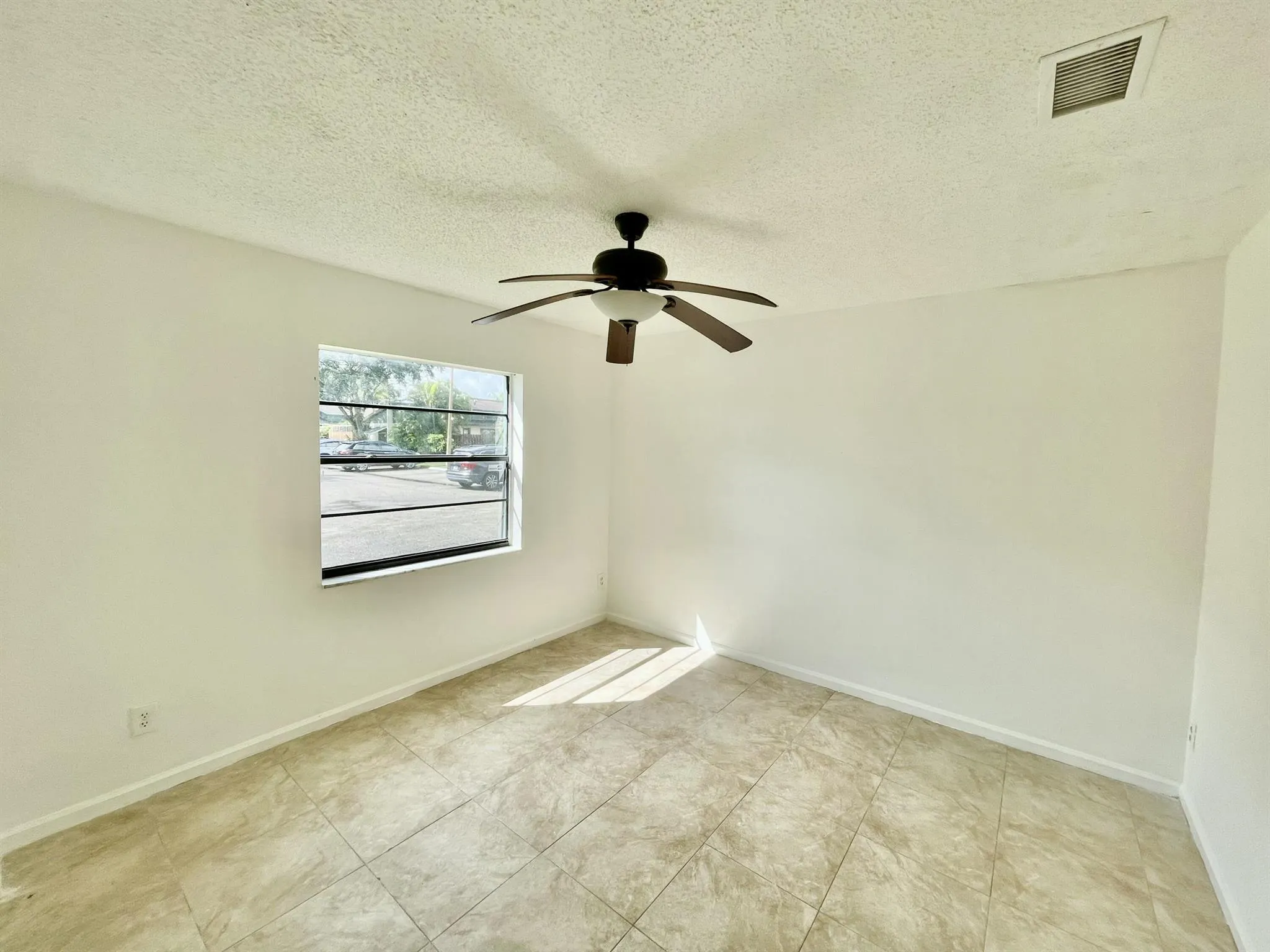 1020 Manor Drive, #1-C