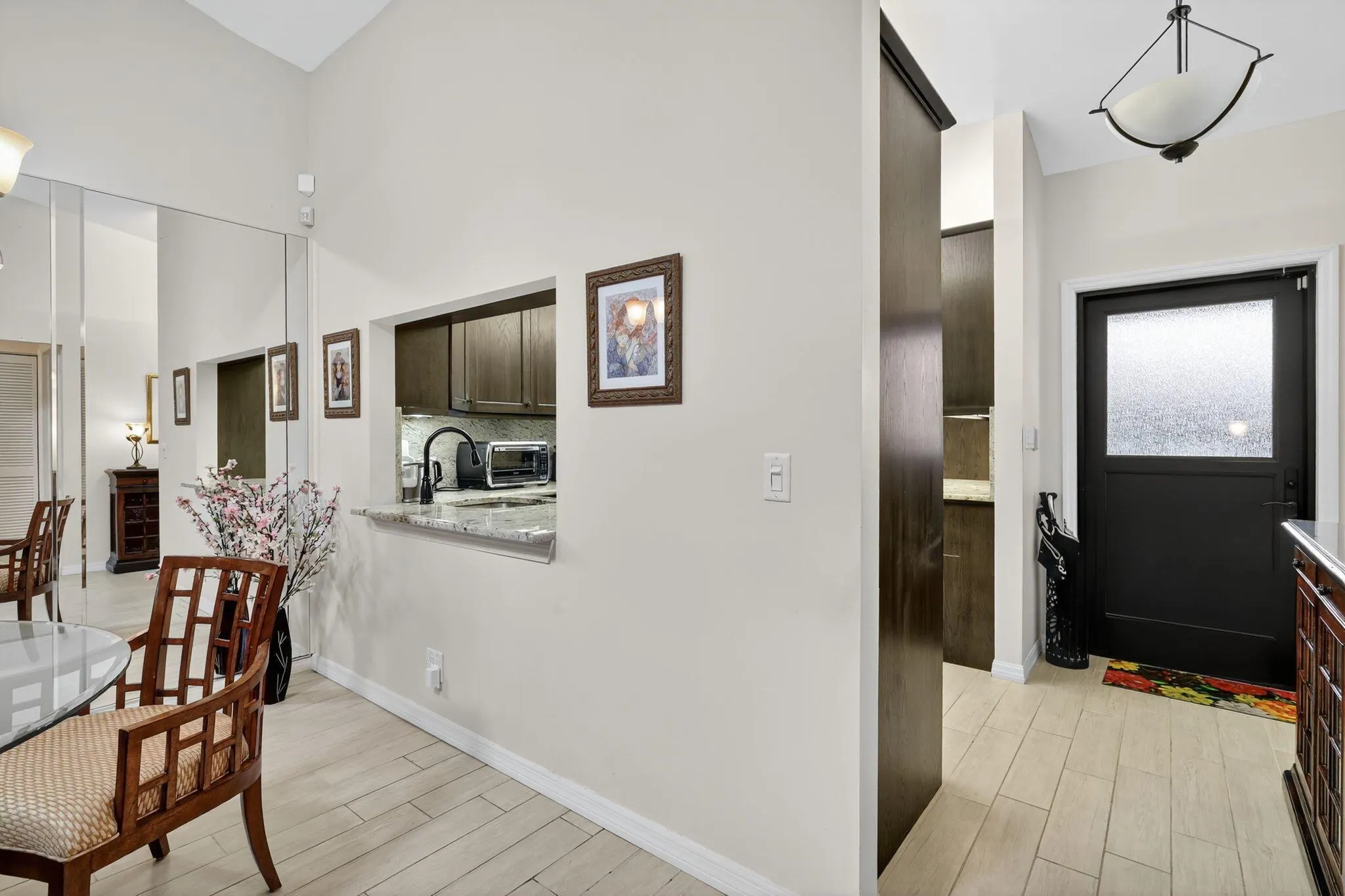 541 Shady Pine Way, #A