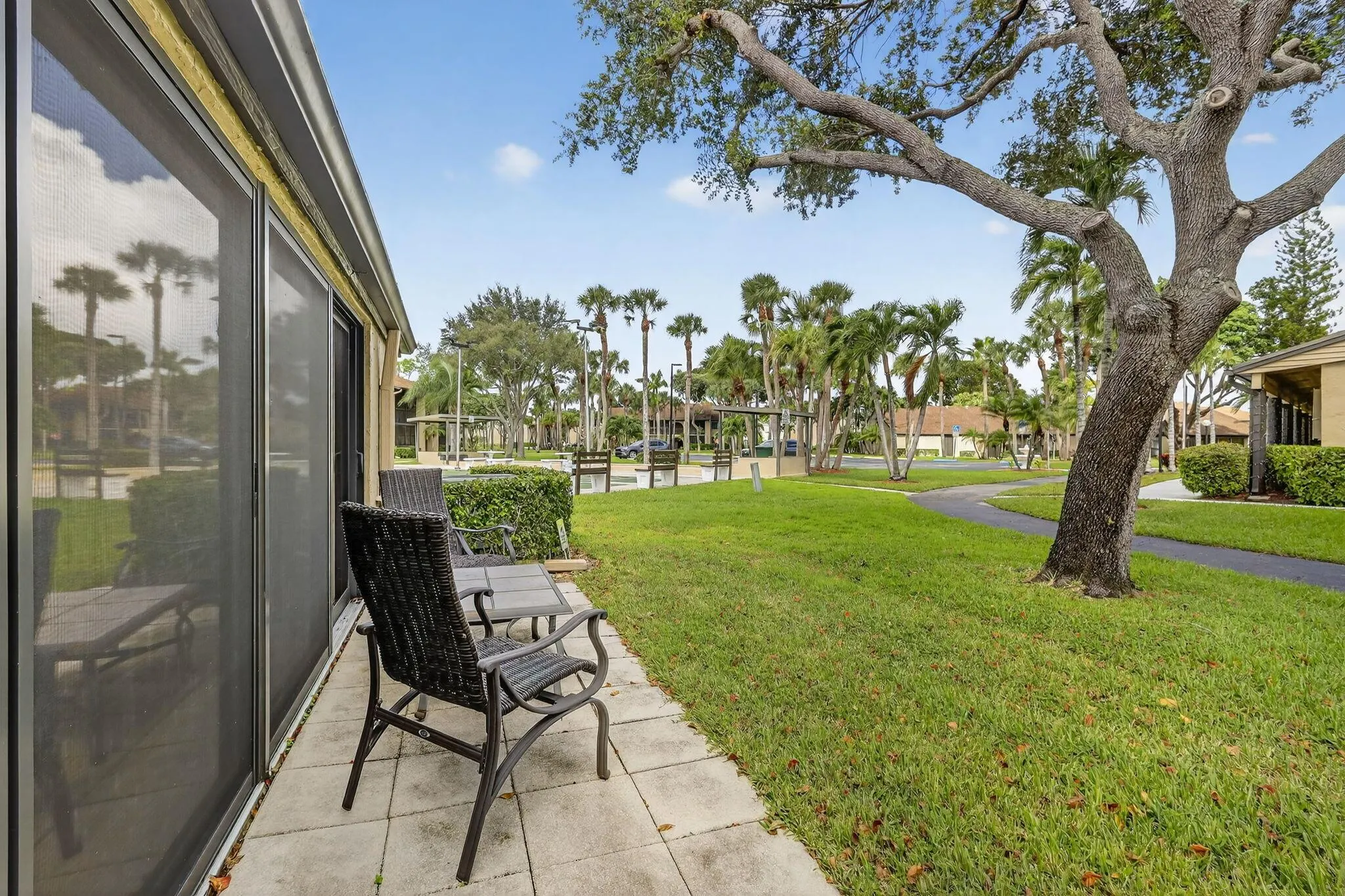 541 Shady Pine Way, #A
