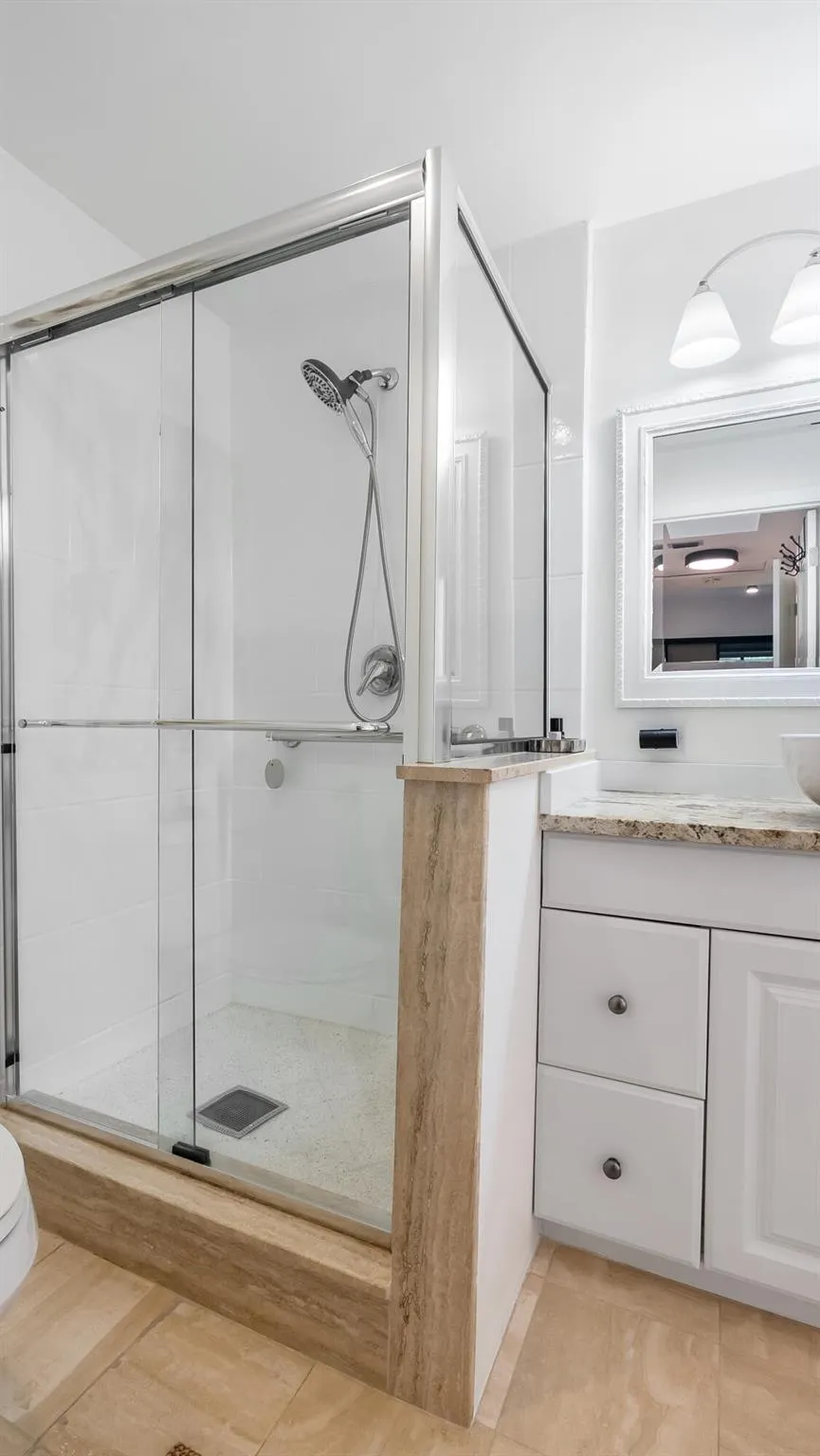 7495 La Paz Boulevard, #105