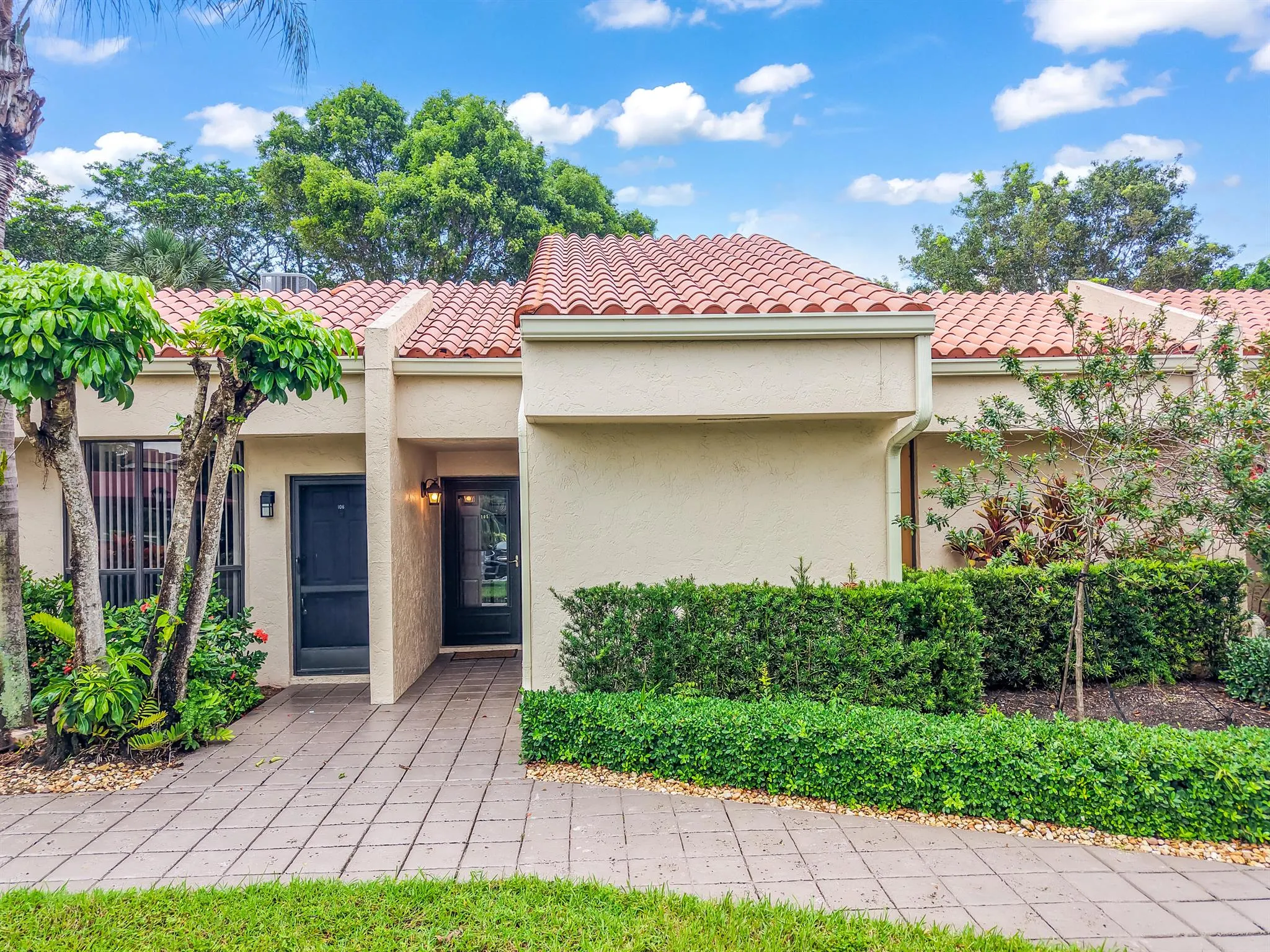 7495 La Paz Boulevard, #105