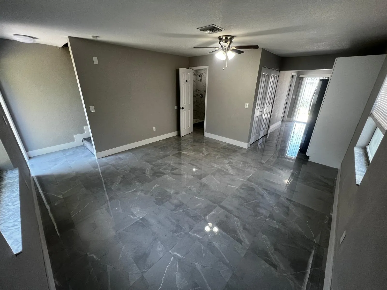 2067 Laura Lane, #B