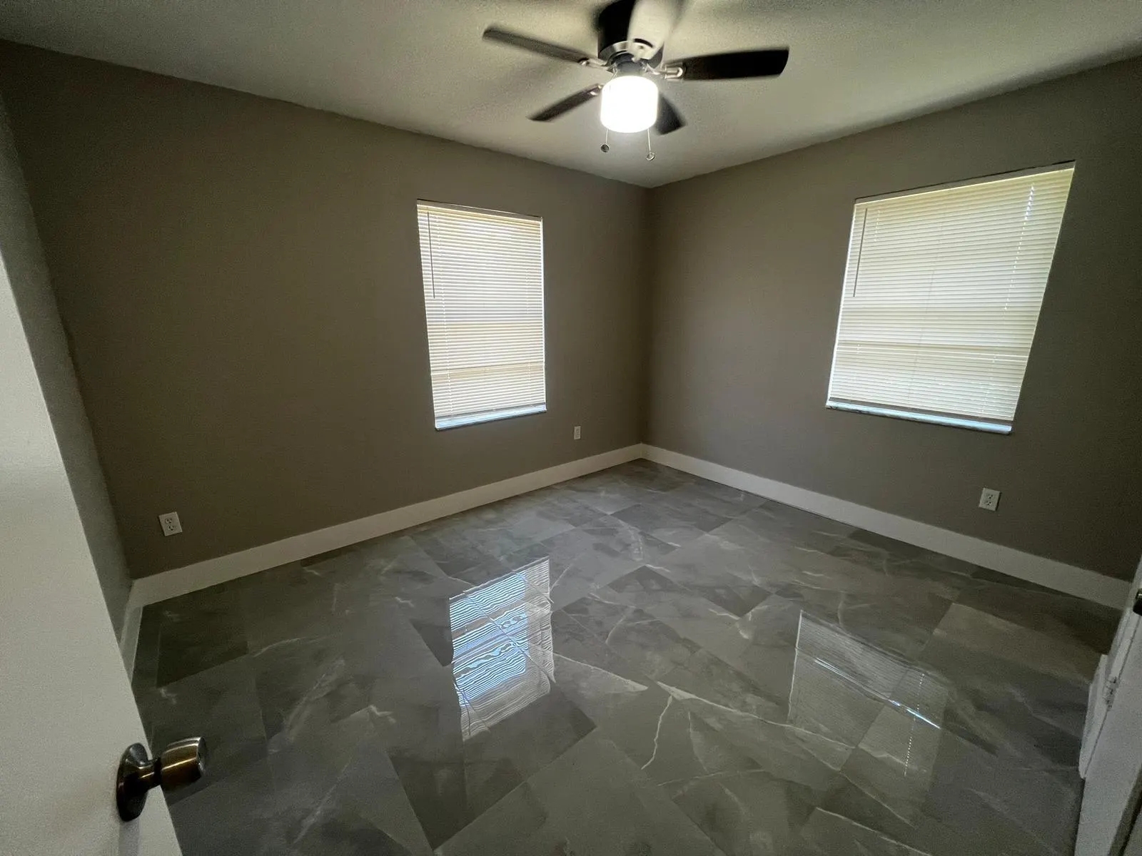 2067 Laura Lane, #B