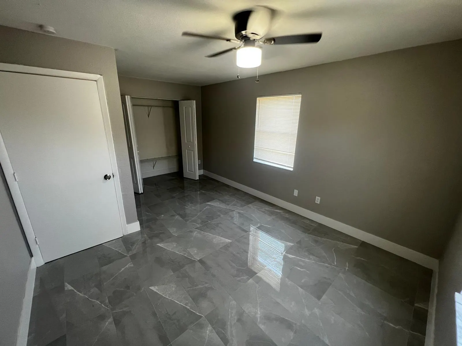 2067 Laura Lane, #B