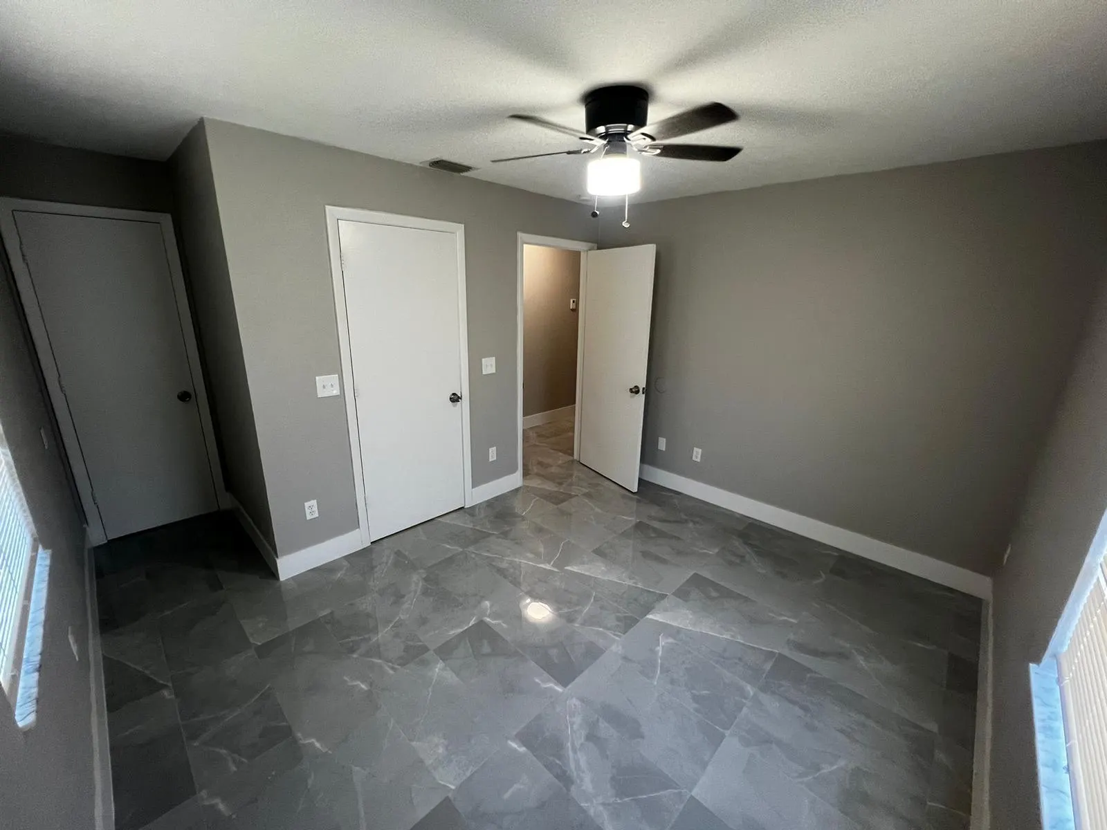 2067 Laura Lane, #B
