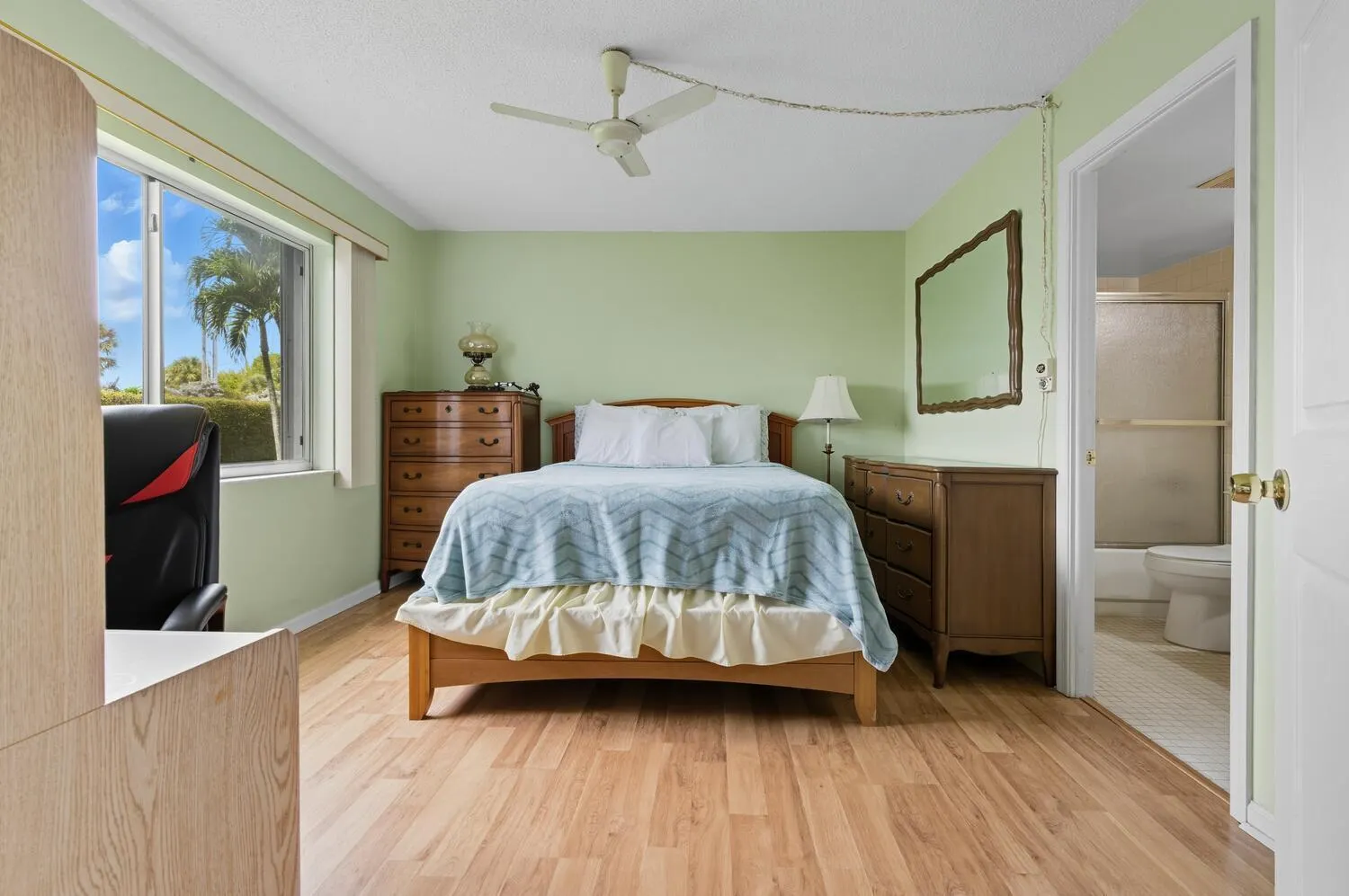 3075 Gardens East Drive, #14