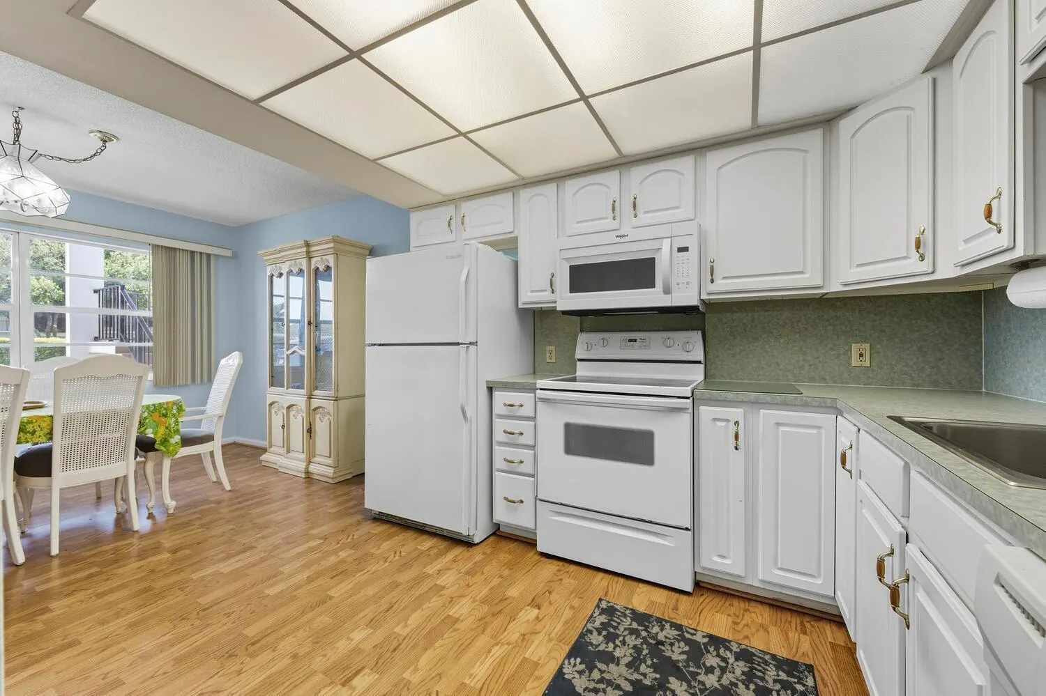 3075 Gardens East Drive, #14