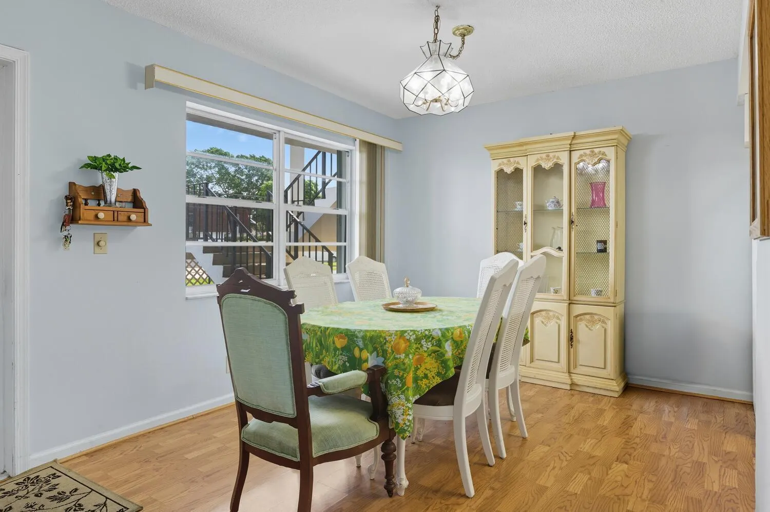 3075 Gardens East Drive, #14