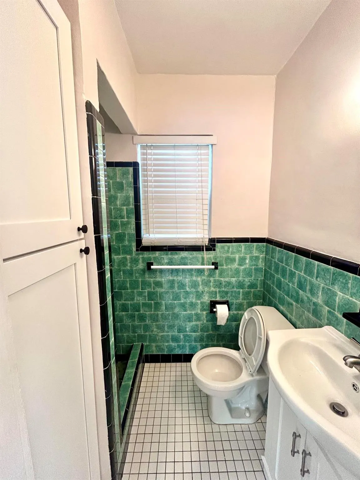 18 S K Street, #2