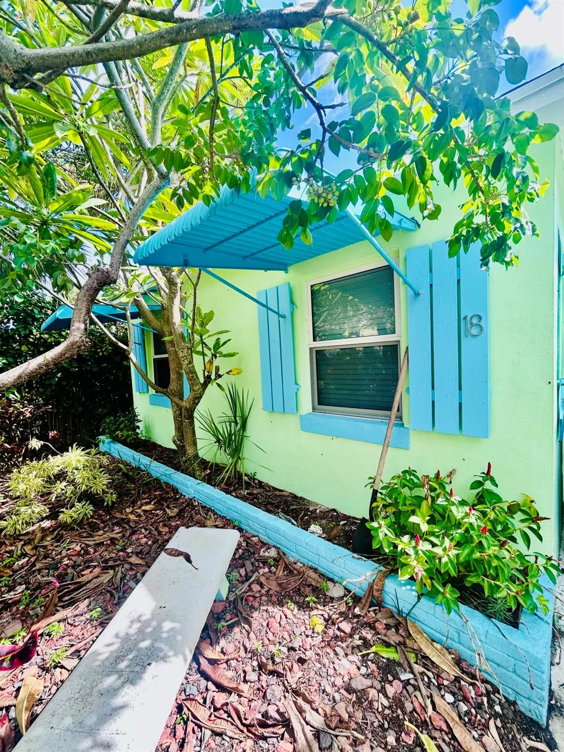 18 S K Street, #2